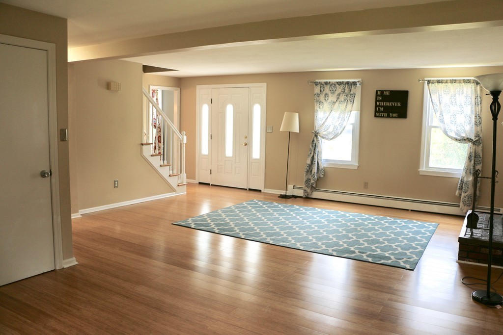 11 Hillside Road Dracut, MA 01826 - Photo 15 of 30