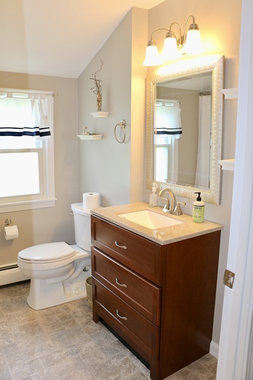11 Hillside Road Dracut, MA 01826 - Photo 20 of 30