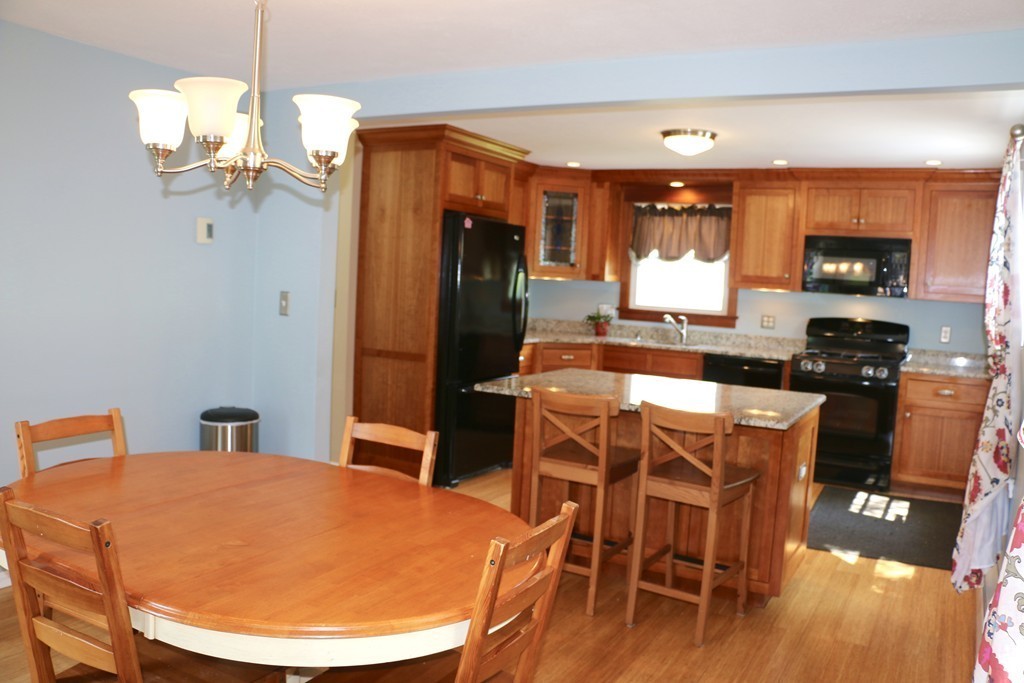 11 Hillside Road Dracut, MA 01826 - Photo 8 of 30
