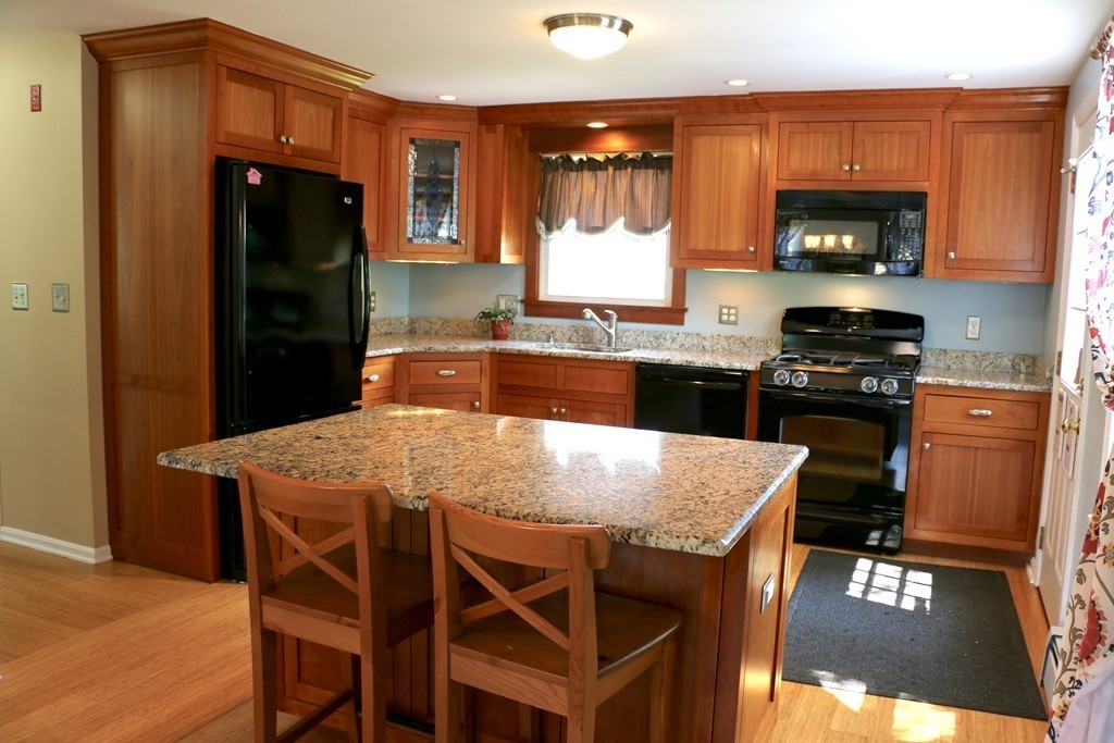 11 Hillside Road Dracut, MA 01826 - Photo 9 of 30