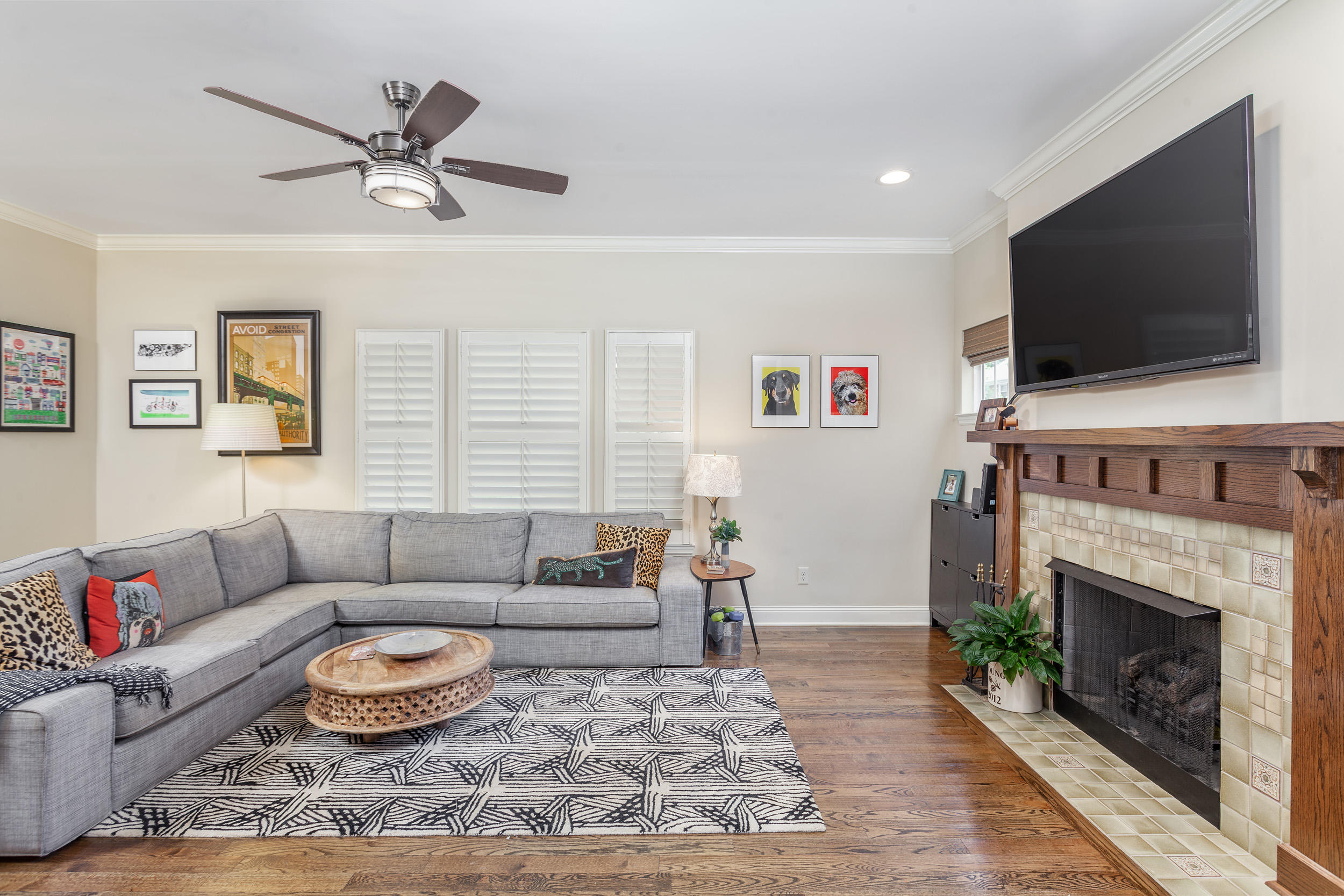 1257 Duane Road Chattanooga, TN 37405 - Photo 3 of 23 Living Room 1