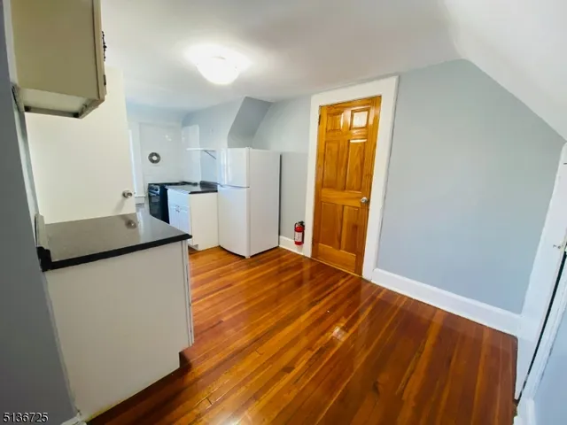 $1,700 | 258 Franklin Street, Bloomfield, NJ 07003