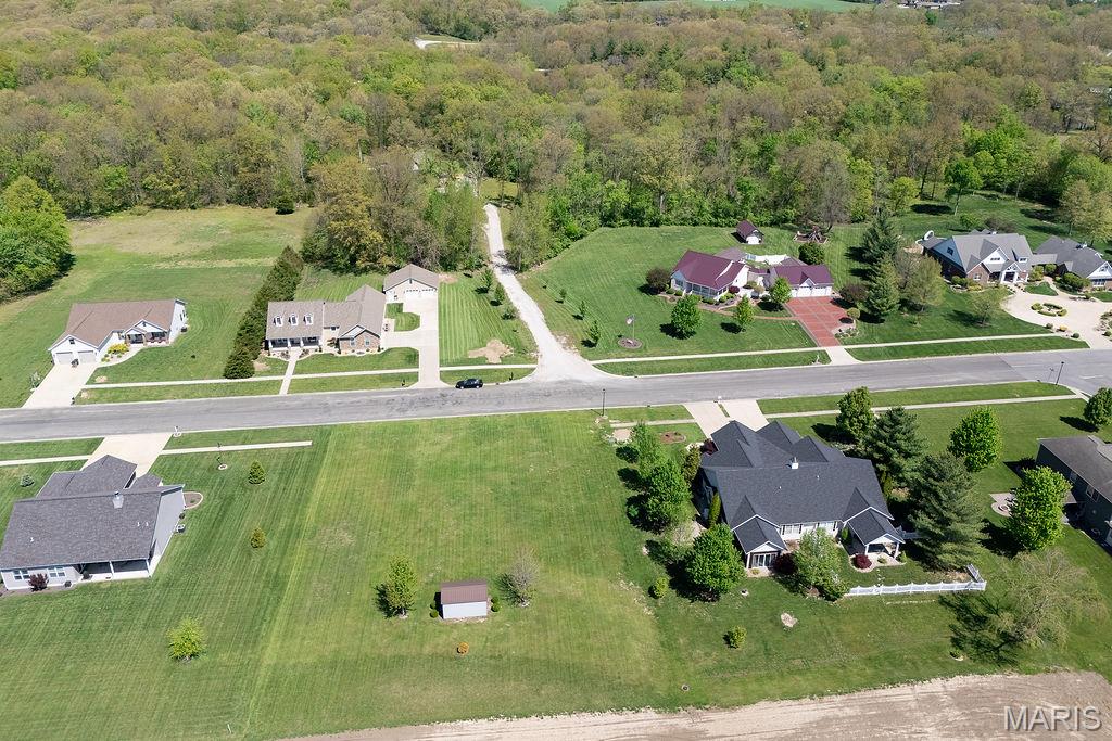 18074 West Oxford Road Staunton, IL 62088 - Photo 2 of 54