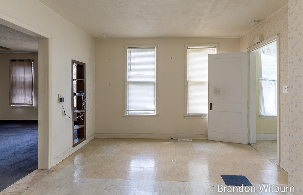 3259 Maple Grove Road Muskegon, MI 49441 - Photo 18 of 36 3529MapleGroveRd-30LoRes