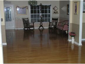 Beautiful spacious entrance