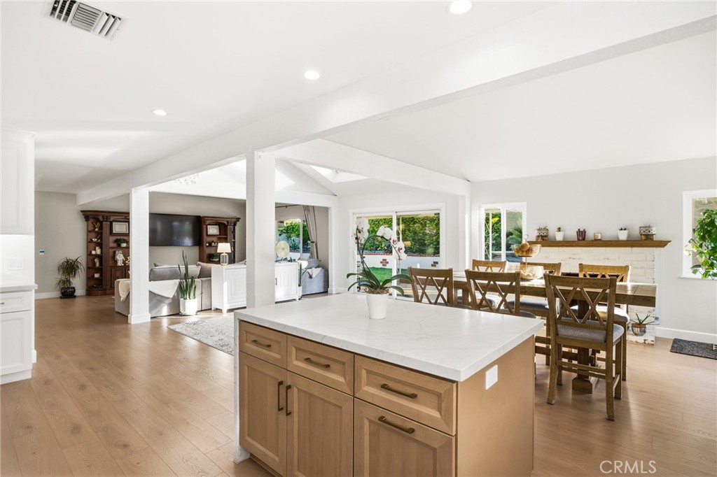 2961 Stacy Drive Simi Valley, CA 93063 - Photo 4 of 26