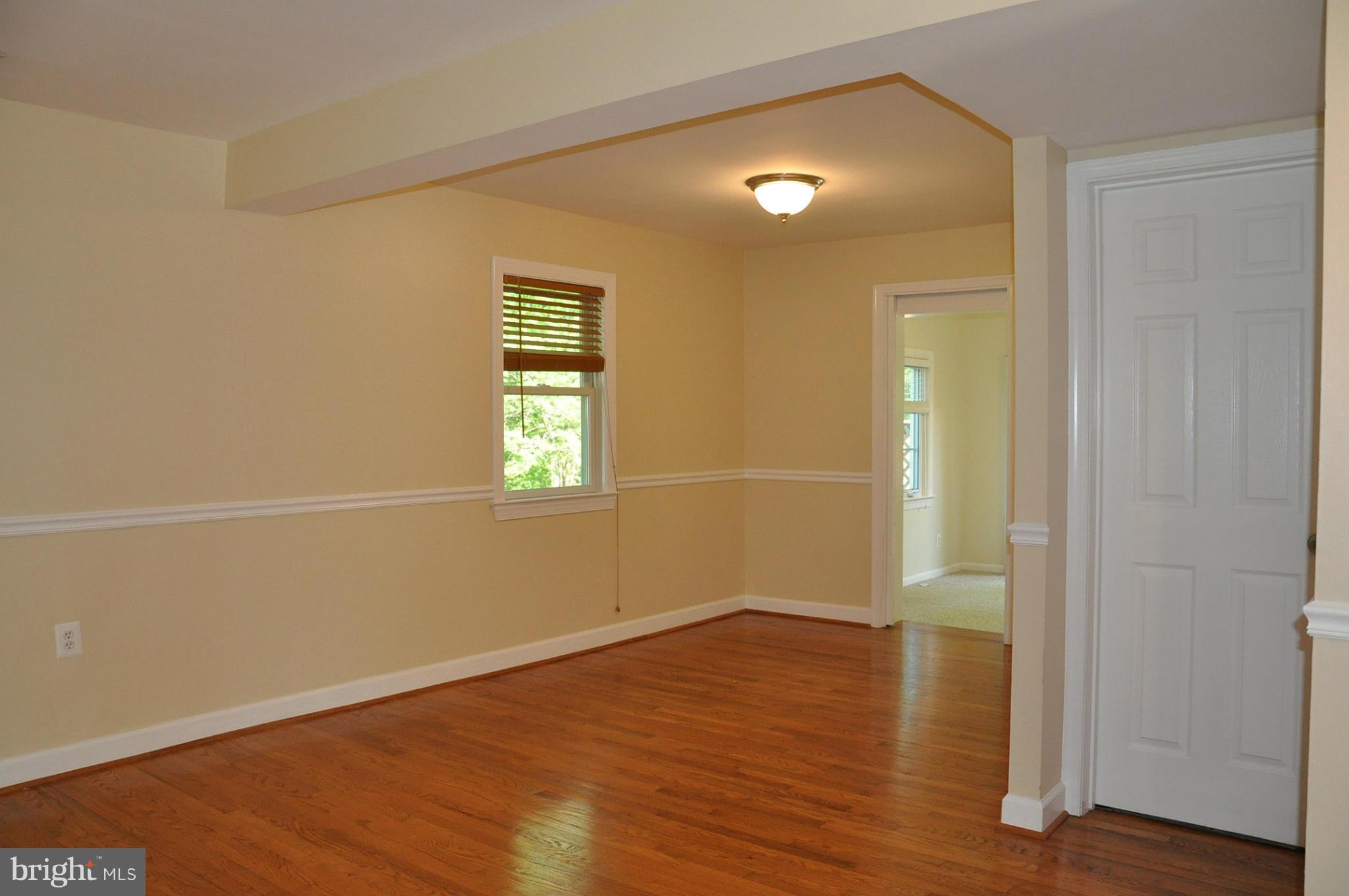 2909 Hewitt Avenue Silver Spring, MD 20906 - Photo 10 of 30 Living Room