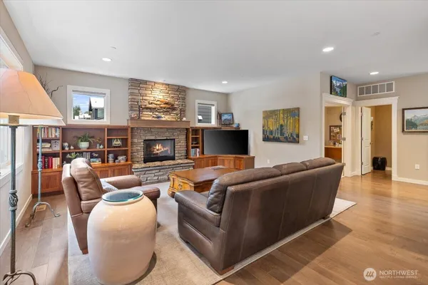 $1,400,000 | 3556 Southeast 16th Street, North Bend, WA 98045