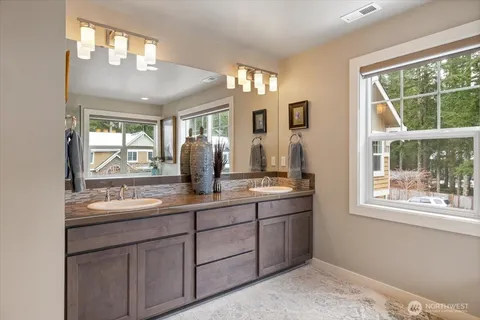 $1,400,000 | 3556 Southeast 16th Street, North Bend, WA 98045