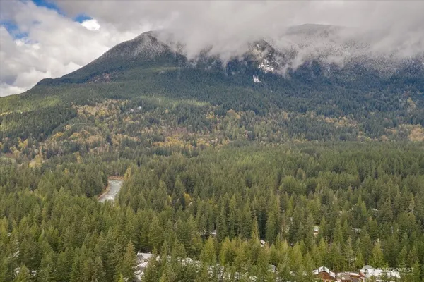 $1,400,000 | 3556 Southeast 16th Street, North Bend, WA 98045