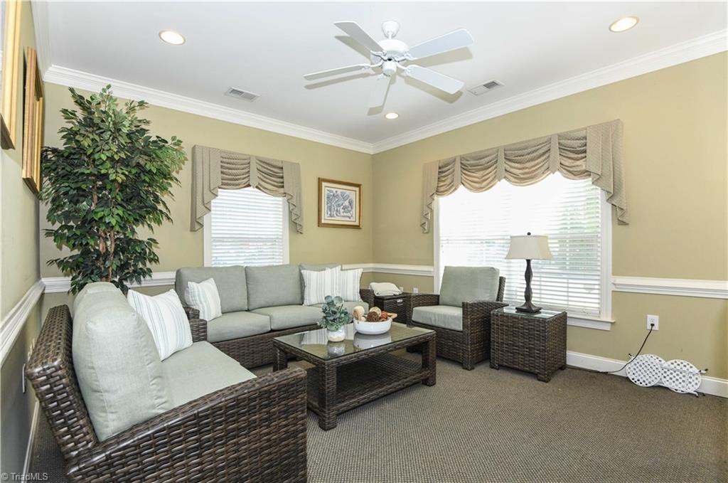 522 College Road Greensboro, NC 27410 - Photo 30 of 36 An informal space for a small gathering