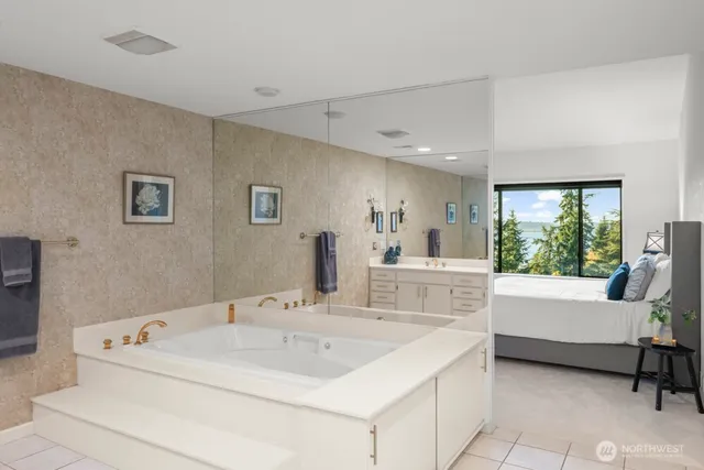 $1,950,000 | 4617 103rd Lane Northeast, Kirkland, WA 98033