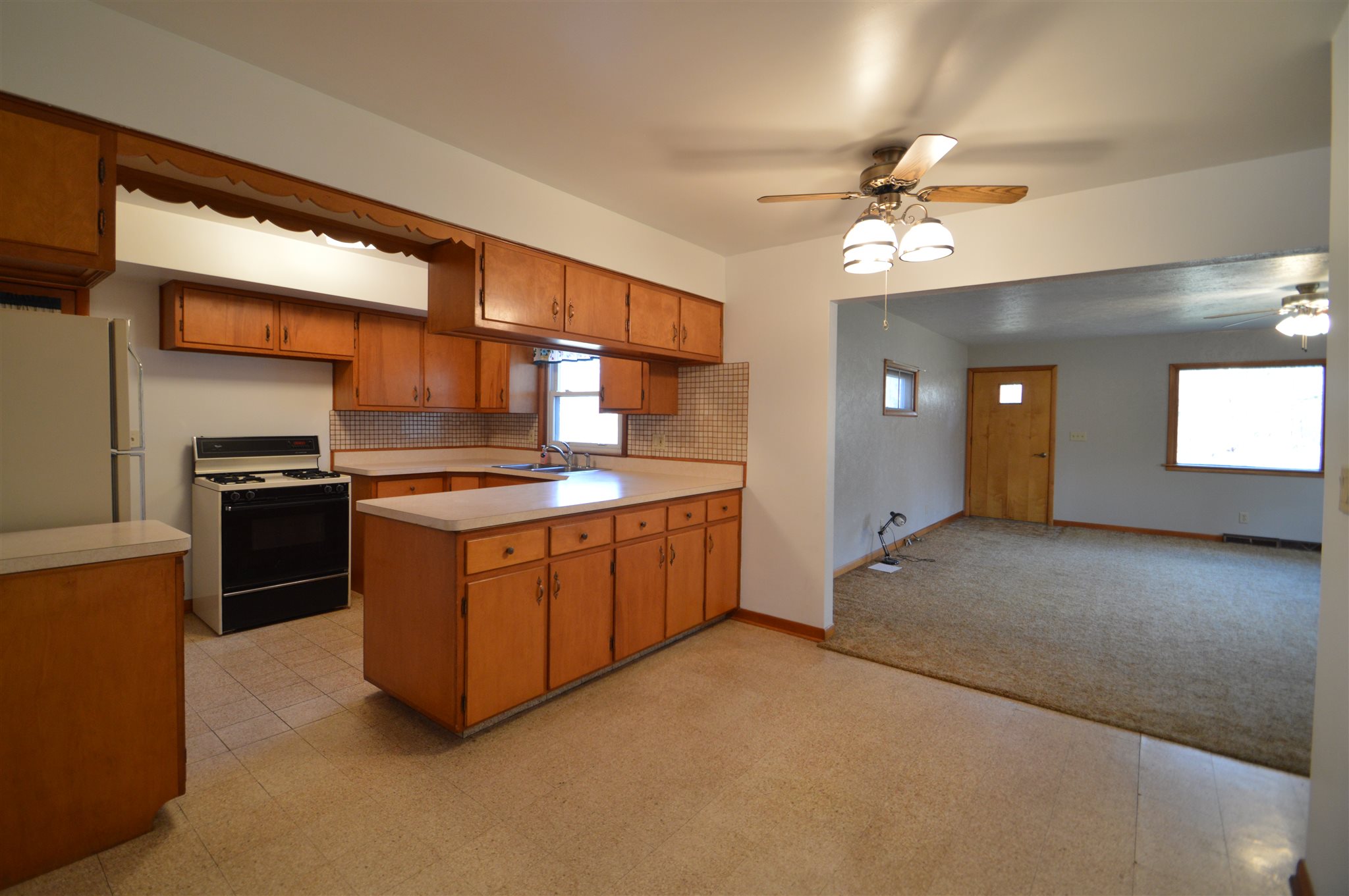 55318 Butternut Road South Bend, IN 46628 - Photo 4 of 19 Gallery Image 4