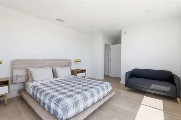 $11,994 | 2432 Penmar Avenue, Unit 201, Venice, CA 90291