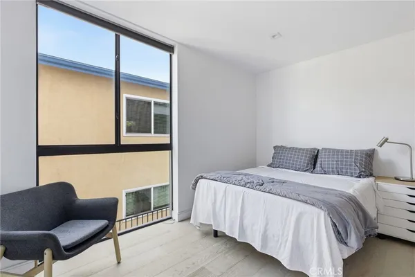 $11,994 | 2432 Penmar Avenue, Unit 201, Venice, CA 90291