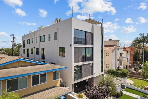 $11,994 | 2432 Penmar Avenue, Unit 201, Venice, CA 90291