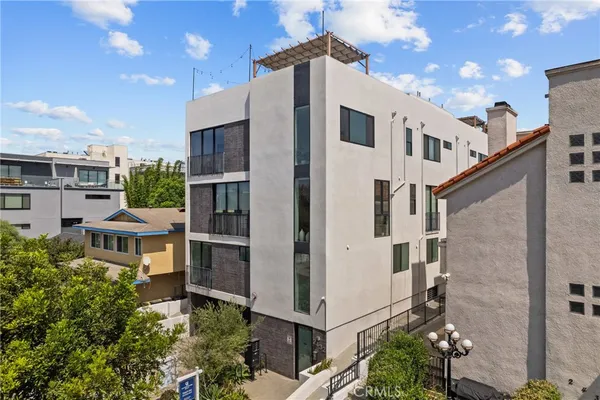 $11,994 | 2432 Penmar Avenue, Unit 201, Venice, CA 90291