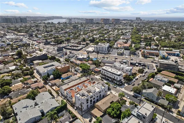 $11,994 | 2432 Penmar Avenue, Unit 201, Venice, CA 90291
