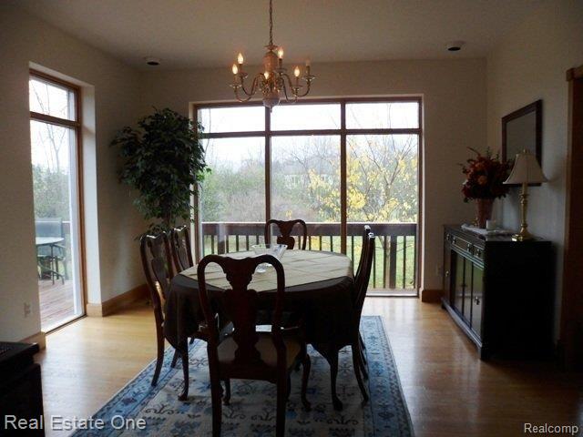 29203 Utley Road Farmington, MI 48334 - Photo 8 of 14 DINING ROOM 2