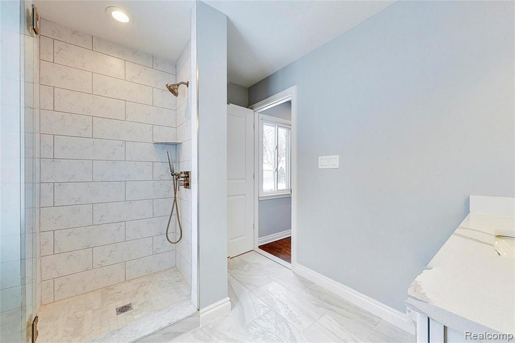 18244 Beverly Road Beverly Hills, MI 48025 - Photo 23 of 30