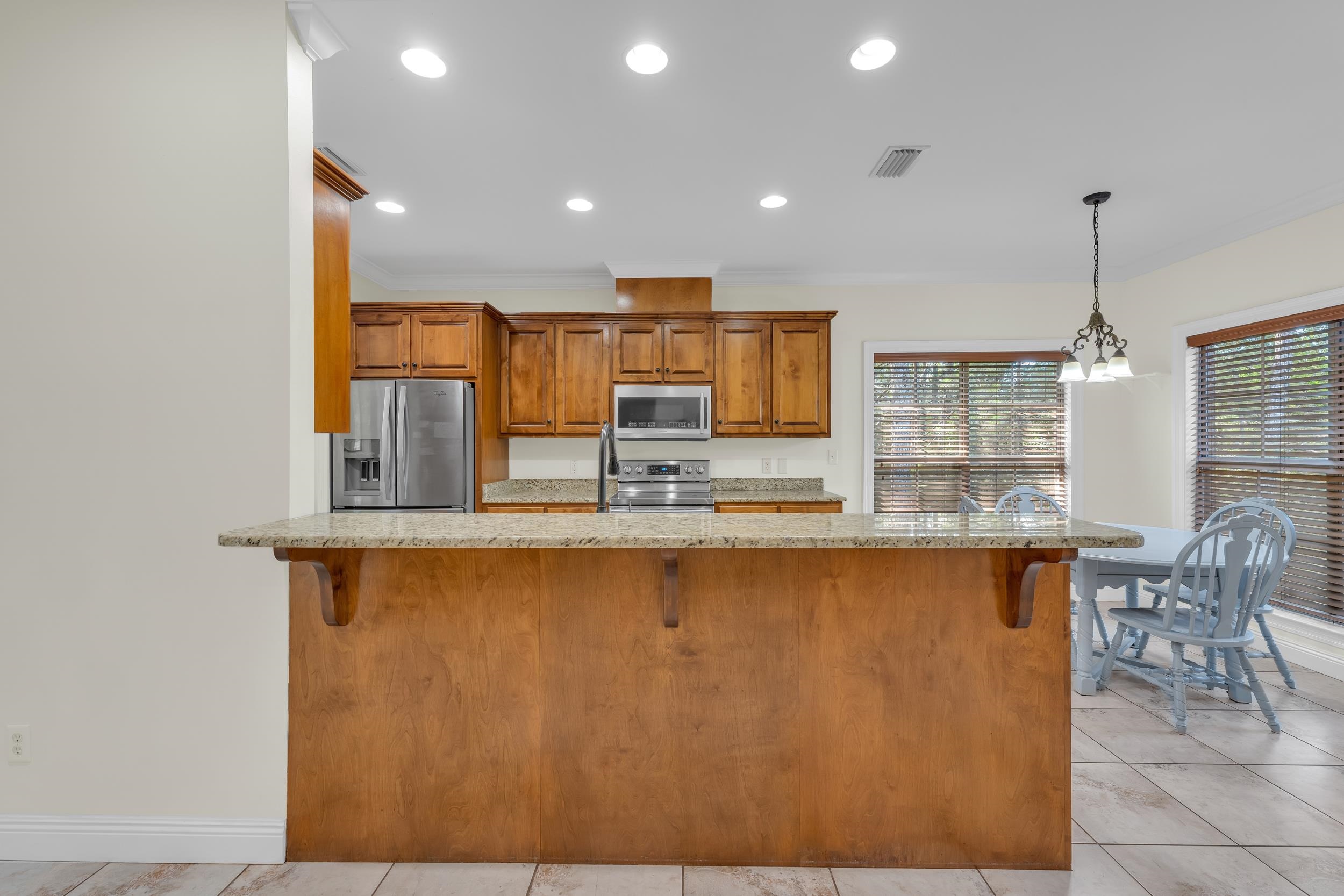 30191 Loblolly Circle Daphne, AL 36527 - Photo 16 of 49 Kitchen
