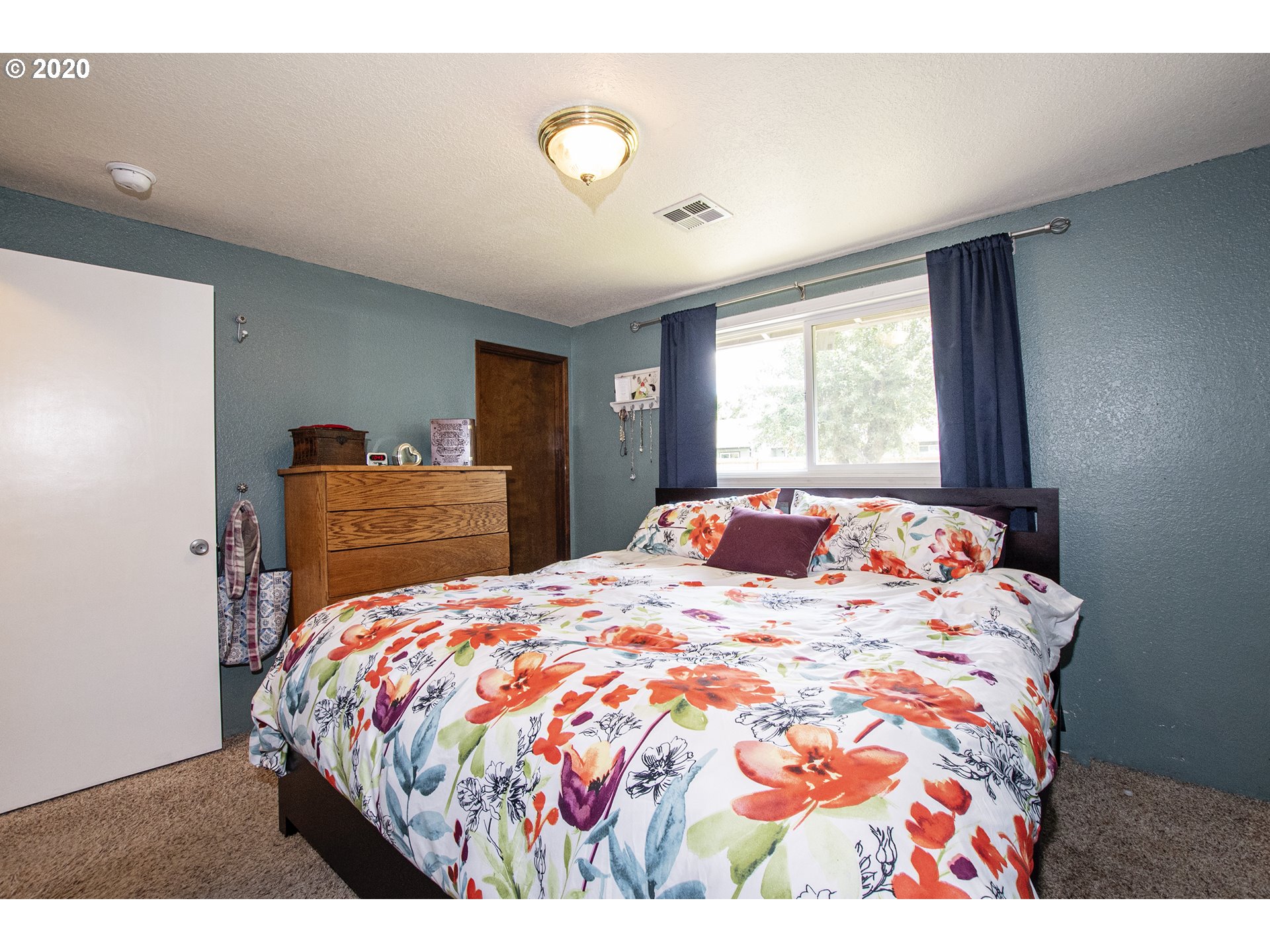923 South 37th Street Springfield, OR 97478 - Photo 11 of 23