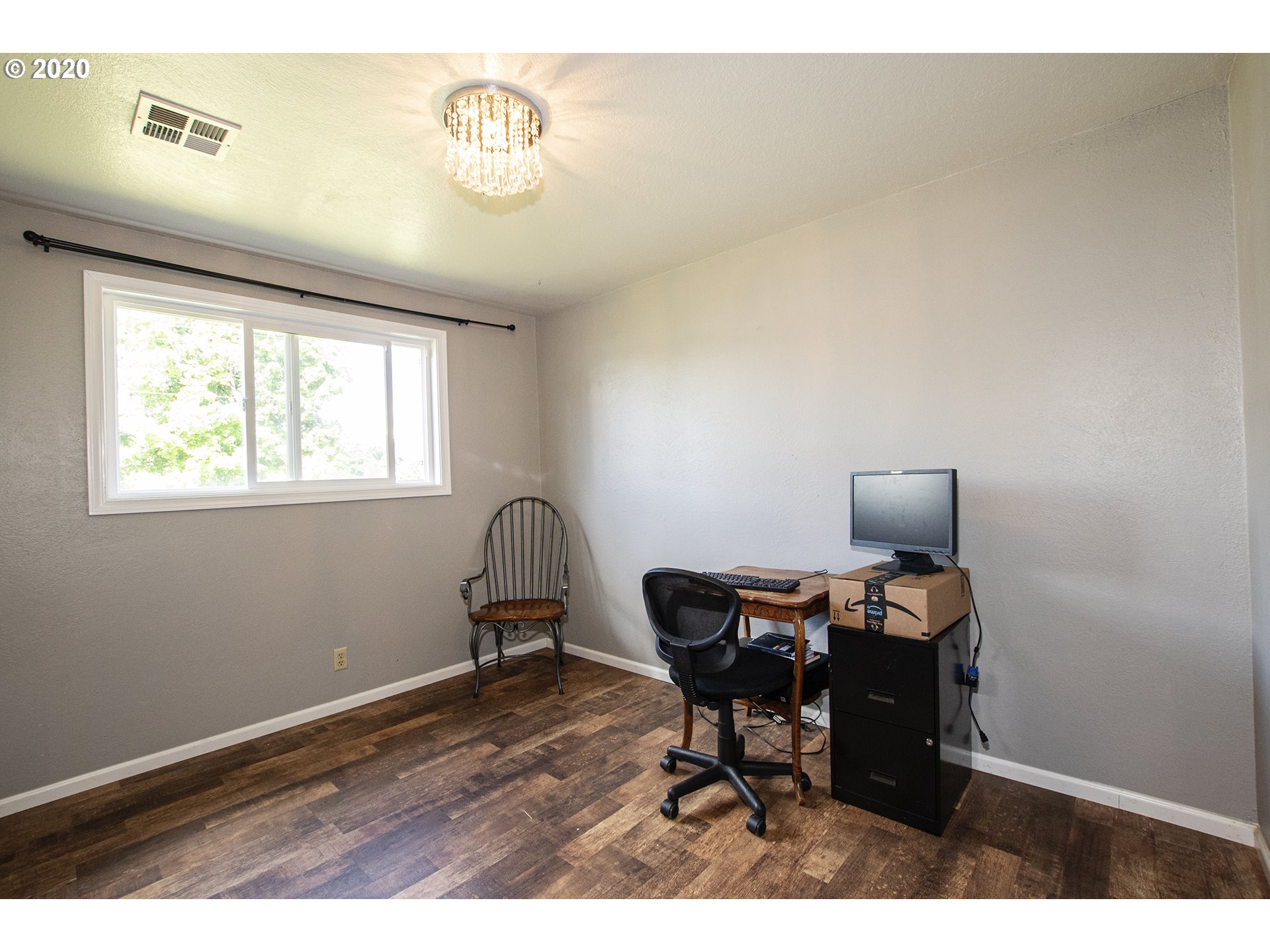 923 South 37th Street Springfield, OR 97478 - Photo 13 of 23