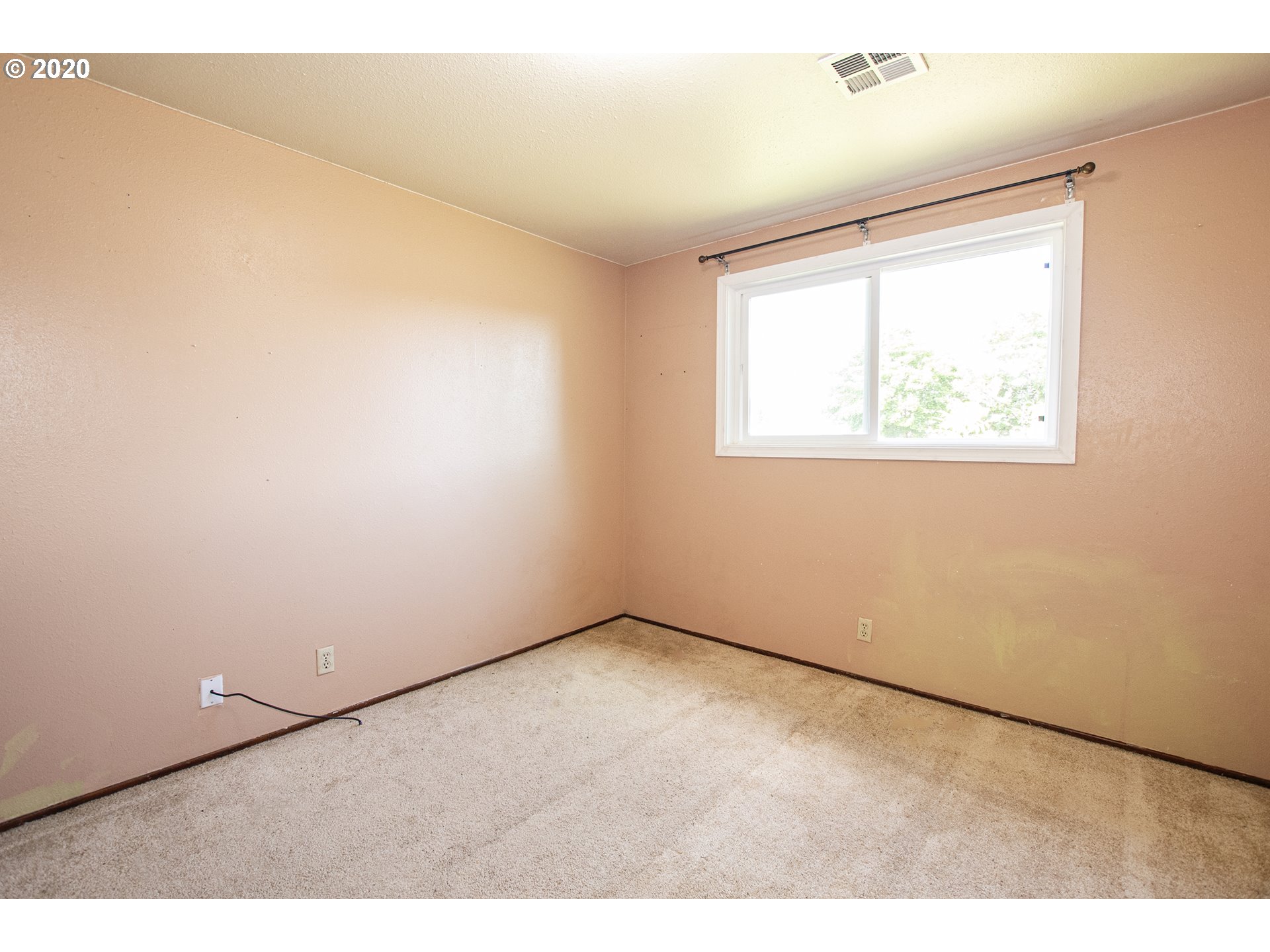 923 South 37th Street Springfield, OR 97478 - Photo 15 of 23