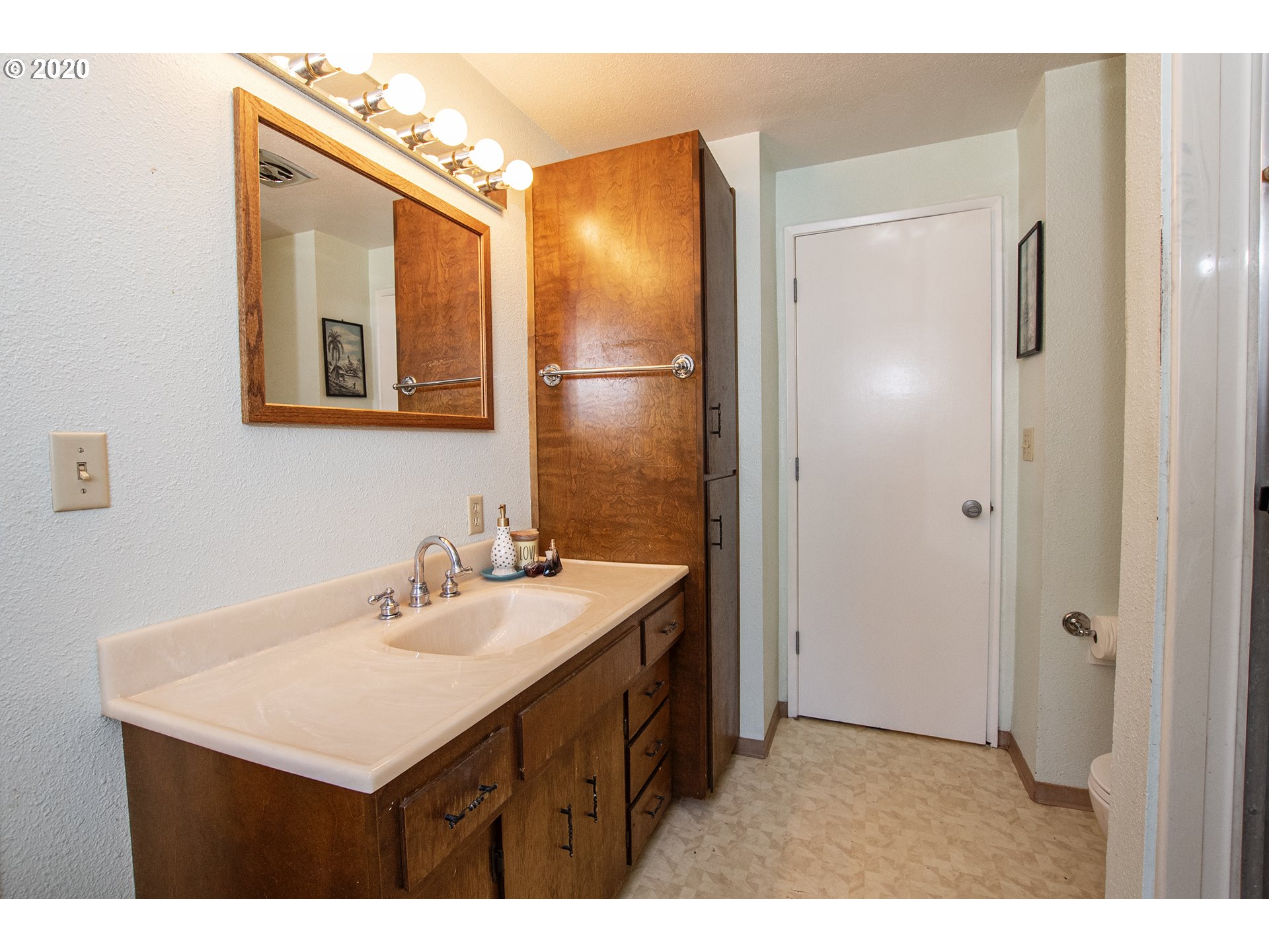 923 South 37th Street Springfield, OR 97478 - Photo 17 of 23