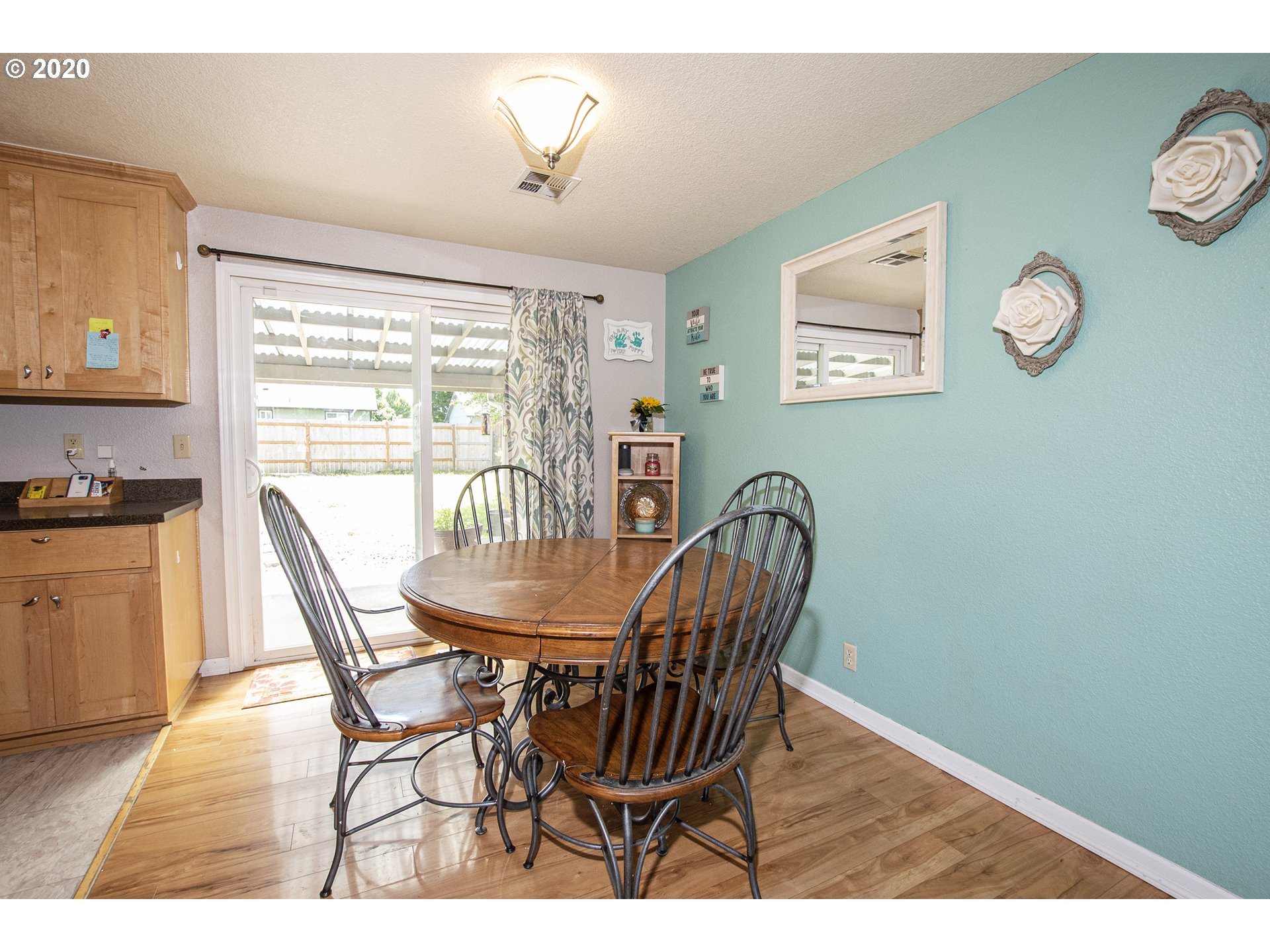 923 South 37th Street Springfield, OR 97478 - Photo 8 of 23