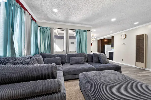 $207,000 | 355 Parkview Terrace, Unit B9, Vallejo, CA 94589