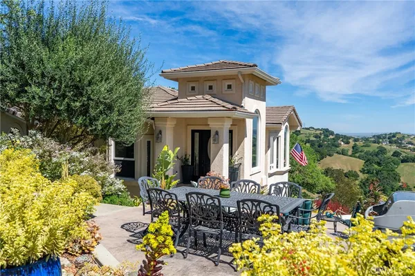 $1,075,000 | 14600 El Monte Road, Atascadero, CA 93422