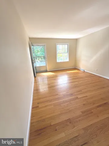 $1,625 | 1317 Rappahannock Avenue, Fredericksburg, VA 22401