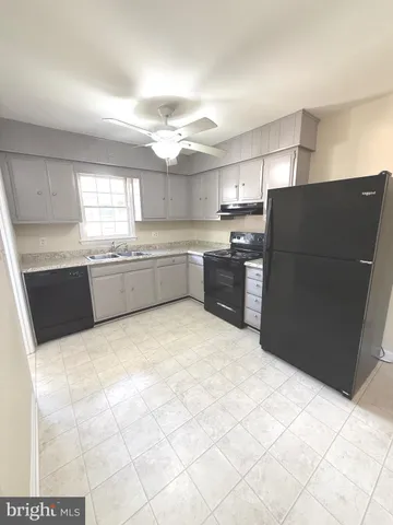 $1,625 | 1317 Rappahannock Avenue, Fredericksburg, VA 22401