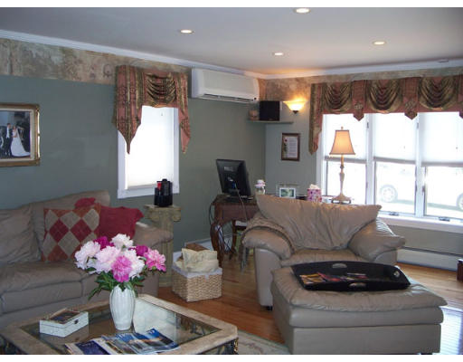 113 Burnham Road Lowell, MA 01852 - Photo 12 of 19 Gallery Image 12