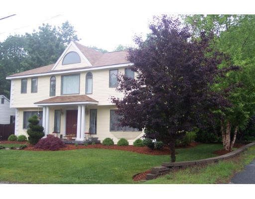 113 Burnham Road Lowell, MA 01852 - Photo 2 of 19 Gallery Image 2