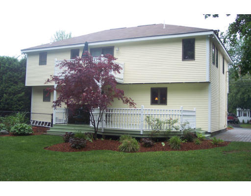 113 Burnham Road Lowell, MA 01852 - Photo 3 of 19 Gallery Image 3