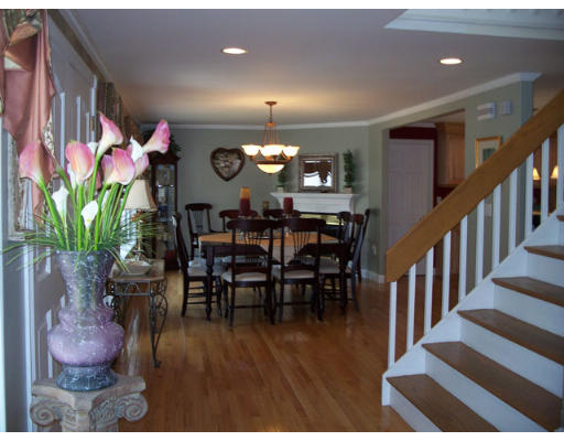 113 Burnham Road Lowell, MA 01852 - Photo 7 of 19 Gallery Image 7