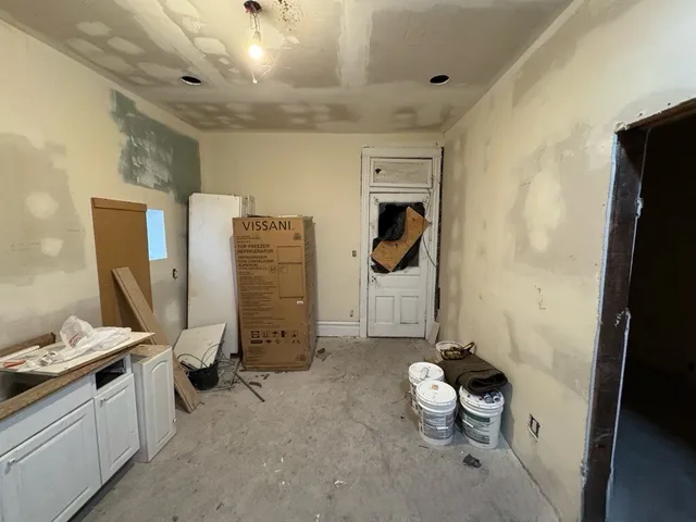 a view of a storage & utility room