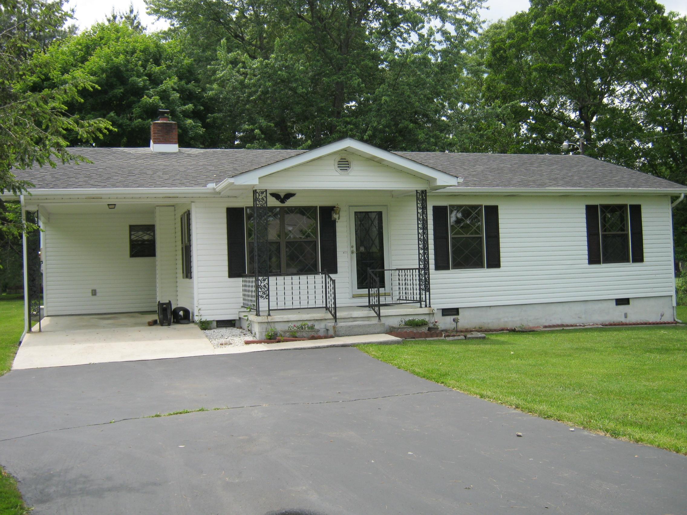 2686 Dunbar Road Crossville, TN 38572 - Photo 1 of 18 Front of home