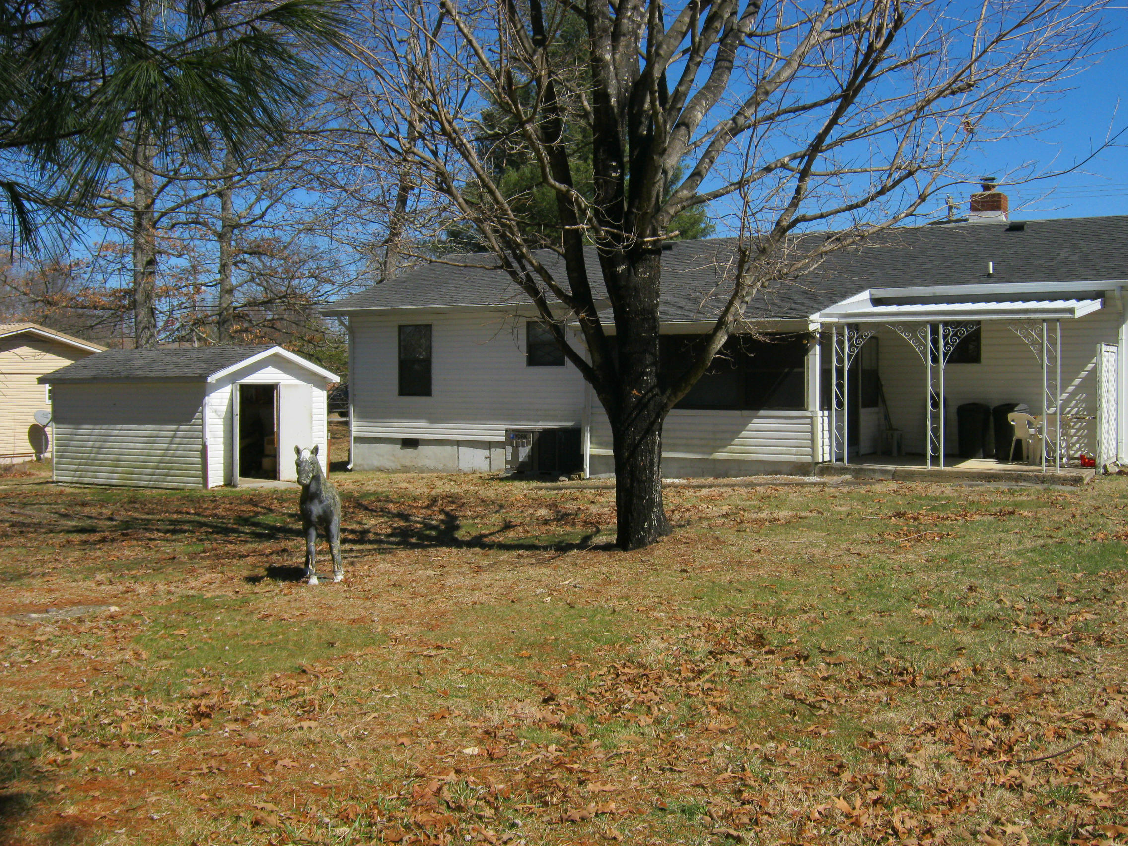 2686 Dunbar Road Crossville, TN 38572 - Photo 7 of 18 Rear of House