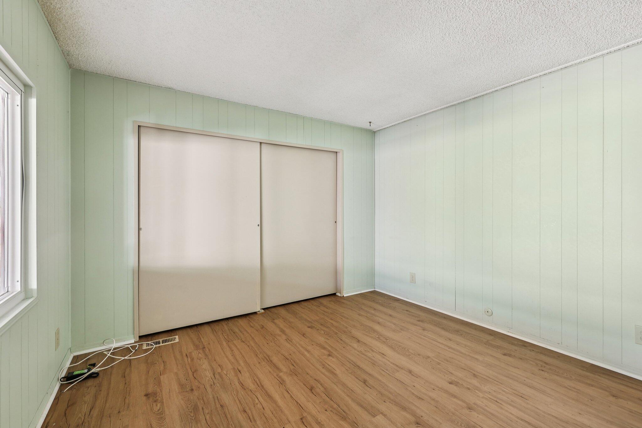 275 South Worthington Street, Unit 14 Spring Valley, CA 91977 - Photo 36 of 69 36-web-or-mls-S Worthington St 14-S2701-