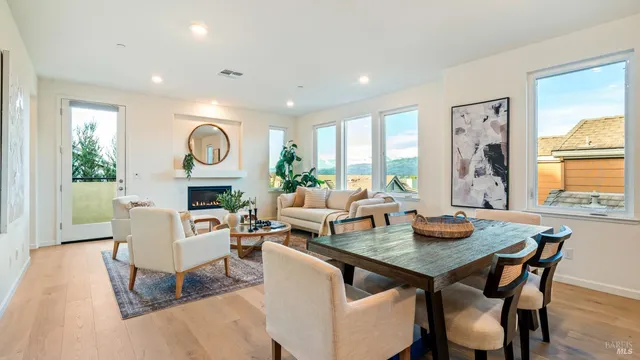 $1,329,000 | 6 Jasper Court, Petaluma, CA 94952