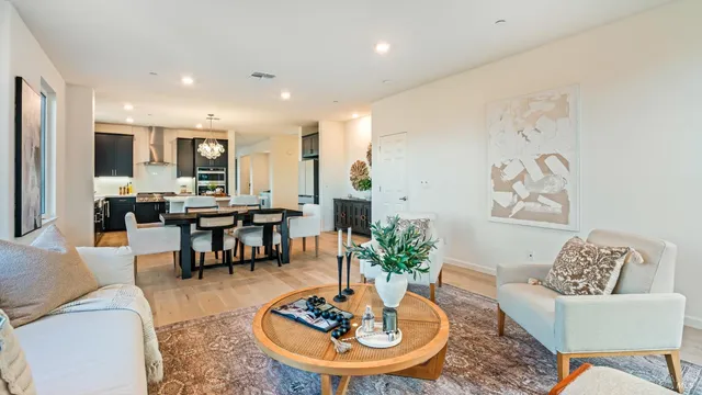 $1,329,000 | 6 Jasper Court, Petaluma, CA 94952