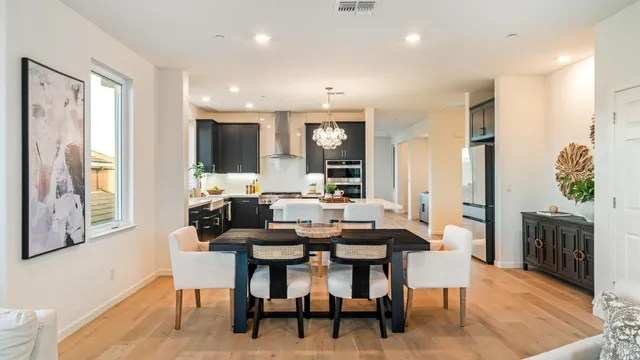 $1,329,000 | 6 Jasper Court, Petaluma, CA 94952