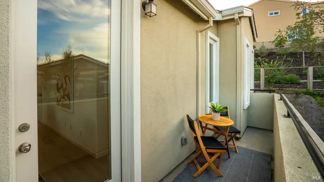 $1,329,000 | 6 Jasper Court, Petaluma, CA 94952