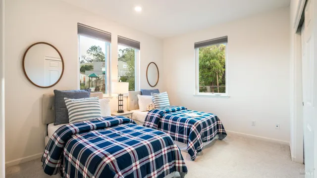 $1,329,000 | 6 Jasper Court, Petaluma, CA 94952