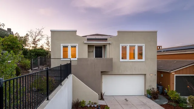 $1,329,000 | 6 Jasper Court, Petaluma, CA 94952