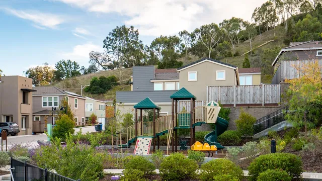 $1,329,000 | 6 Jasper Court, Petaluma, CA 94952