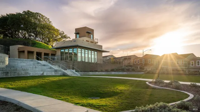 $1,329,000 | 6 Jasper Court, Petaluma, CA 94952